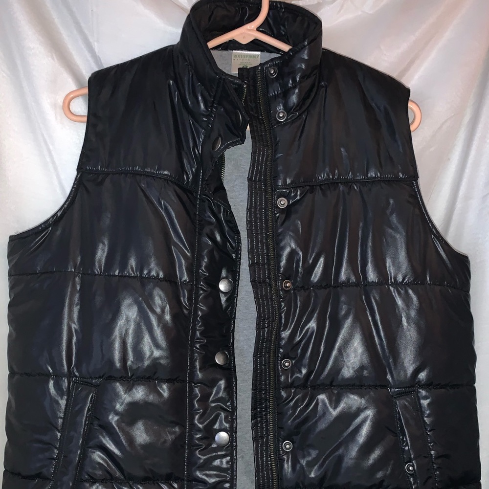 Motherhood Maternity Black Puffer Vest Size M